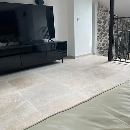 Maison De Caractere * Peyroules