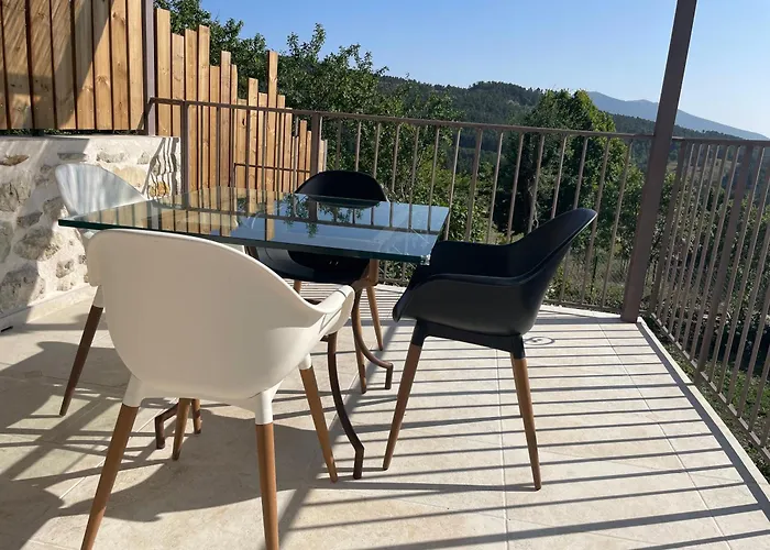 Maison De Caractère Peyroules