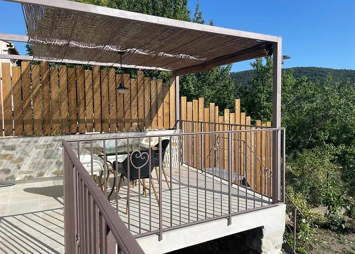 Maison De Caractère * Peyroules